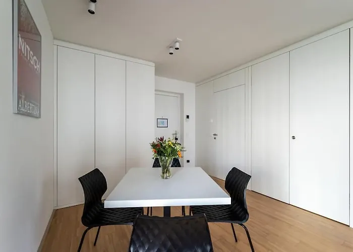 Smart With Terrace By Hm * Vienne
